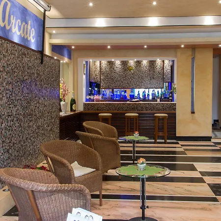 Le Arcate 3*